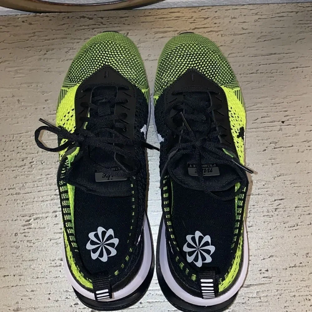 New Nike Air Max Flyknit Racer - Women